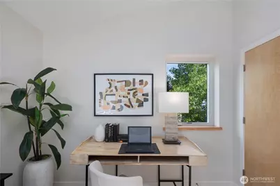 8625 30th Avenue SW, Seattle, WA 98126 - Photo 10