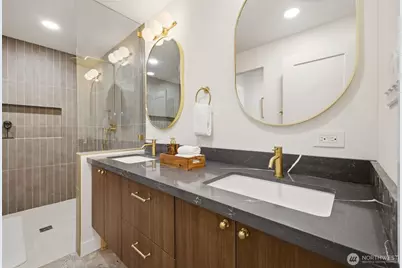 1547 NE Brockman Place, Seattle, WA 98125 - Photo 14