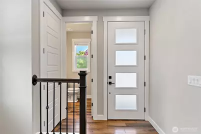 9924 Prospect Place, Gig Harbor, WA 98332 - Photo 2