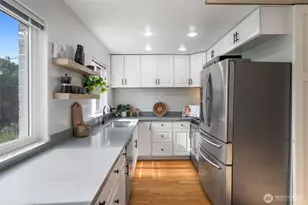 10617 39th Ave SW, Seattle, WA 98146 - Photo 10