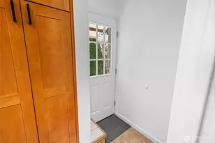 8205 19th Ave NE, Seattle, WA 98115 - Photo 18