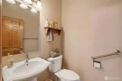 8151 E Seaview Drive, Port Orchard, WA 98366 - Photo 24