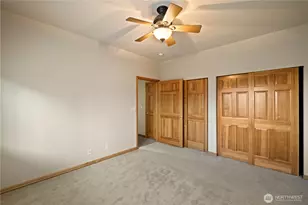 8151 E Seaview Dr, Port Orchard, WA 98366 - Photo 28