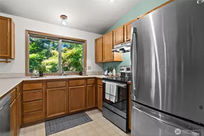 22108 SE 251st Court, Maple Valley, WA 98038 - Photo 16