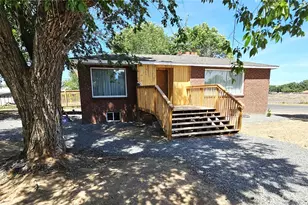 134 4th Ave SE, Soap Lake, WA 98851 - Photo 2