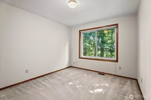 8561 135th Ave SE, Newcastle, WA 98059 - Photo 22