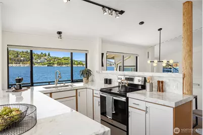 2031 Fairview Avenue E #H, Seattle, WA 98102 - Photo 10