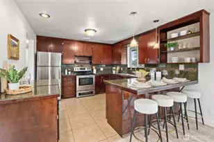 2001 NE 12th St, Renton, WA 98056 - Photo 12