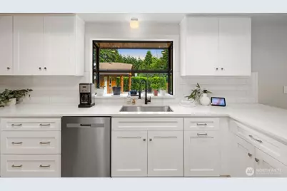 12255 SE 233rd Street, Kent, WA 98031 - Photo 10