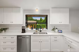 12255 SE 233rd St, Kent, WA 98031 - Photo 10