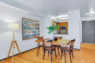 413 NE 70th St, Seattle, WA 98115 - Photo 10