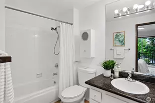 12517 SE 30th St, Bellevue, WA 98005 - Photo 18