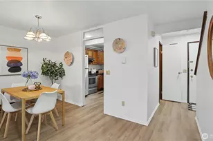 12517 SE 30th St, Bellevue, WA 98005 - Photo 2
