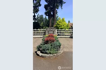 7201 Holly Hedge Lane SW #10, Lakewood, WA 98499 - Photo 2