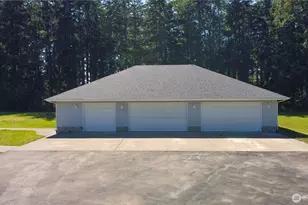 32010 71st Ave Ct E, Eatonville, WA 98328 - Photo 4