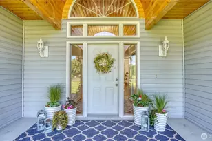 32010 71st Ave Ct E, Eatonville, WA 98328 - Photo 2