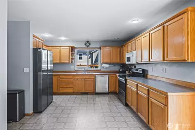 3609 Malland Court, Anacortes, WA 98221 - Photo 6