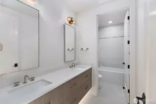 2202 102nd Pl SE, Bellevue, WA 98004 - Photo 34
