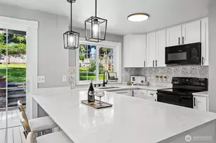 7402 Vandermark Rd E, Bonney Lake, WA 98391 - Photo 10