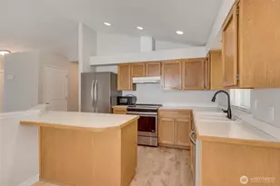 17310 Redhawk Dr, Arlington, WA 98223 - Photo 10