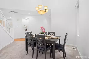 22526 SE 12th Pl, Sammamish, WA 98075 - Photo 6