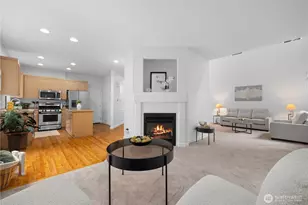 22526 SE 12th Pl, Sammamish, WA 98075 - Photo 10
