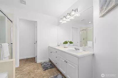 22526 SE 12th Place, Sammamish, WA 98075 - Photo 22
