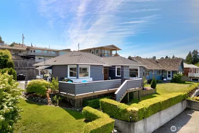 701 37th Street, Anacortes, WA 98221 - Photo 2