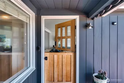 701 37th Street, Anacortes, WA 98221 - Photo 4