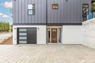 5716 NE 65th St, Seattle, WA 98115 - Photo 2