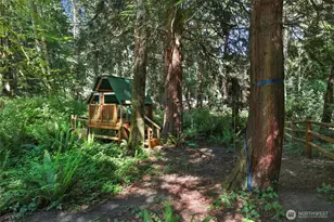 6955 NE Hidden Cove Rd, Bainbridge Island, WA 98110 - Photo 30