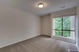 10819 NE 37th Pl, Bellevue, WA 98004 - Photo 8