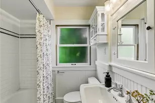 1002 NW 70th St, Seattle, WA 98117 - Photo 18