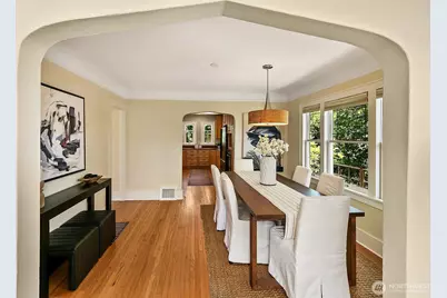 1002 NW 70th Street, Seattle, WA 98117 - Photo 8