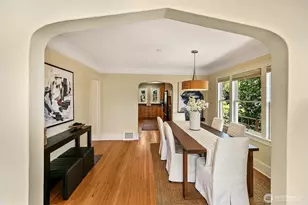 1002 NW 70th St, Seattle, WA 98117 - Photo 8