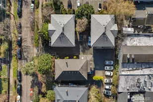 913 917 13th Ave, Seattle, WA 98122 - Photo 2