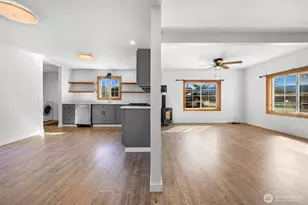 406 W Main St, Everson, WA 98247 - Photo 10