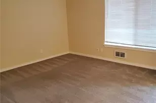 9715 Danwood Ln, Silverdale, WA 98383 - Photo 10