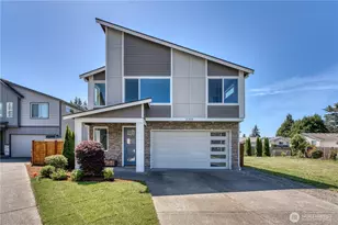 20819 9th Pl W, Lynnwood, WA 98036 - Photo 1