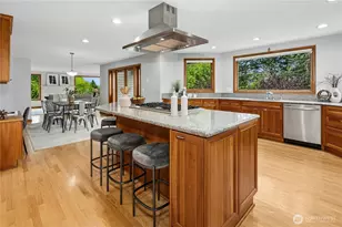 20005 NE 42nd St, Sammamish, WA 98074 - Photo 10