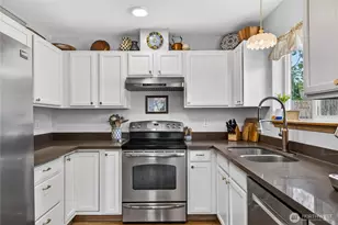 1293 Halsey Dr, Coupeville, WA 98239 - Photo 12