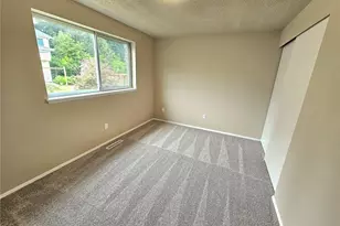 11319 107th St SW, Tacoma, WA 98498 - Photo 10