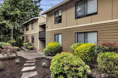 11701 100th Avenue NE #4, Kirkland, WA 98034 - Photo 1