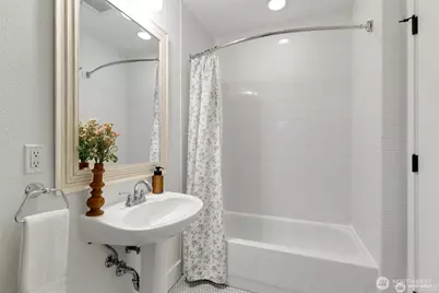 117 John Street #9, Seattle, WA 98109 - Photo 14