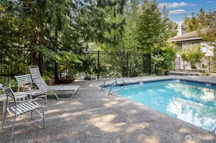 1300 Bellevue Way NE, Bellevue, WA 98004 - Photo 32