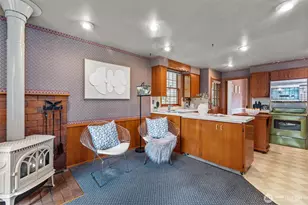 1875 E Hamlin St, Seattle, WA 98112 - Photo 6