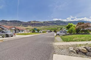 52 Ambrosia Ln, Malaga, WA 98828 - Photo 28