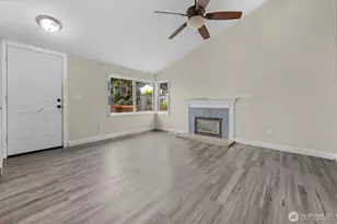 929 Pecks Dr, Everett, WA 98203 - Photo 8