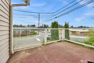 929 Pecks Dr, Everett, WA 98203 - Photo 10