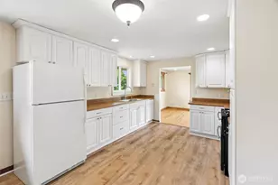 1940 Wilson Ave, Enumclaw, WA 98022 - Photo 8